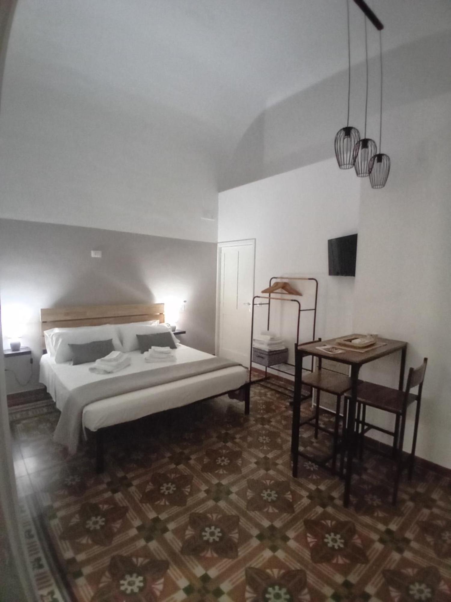 Aremu Hotel Lecce Buitenkant foto