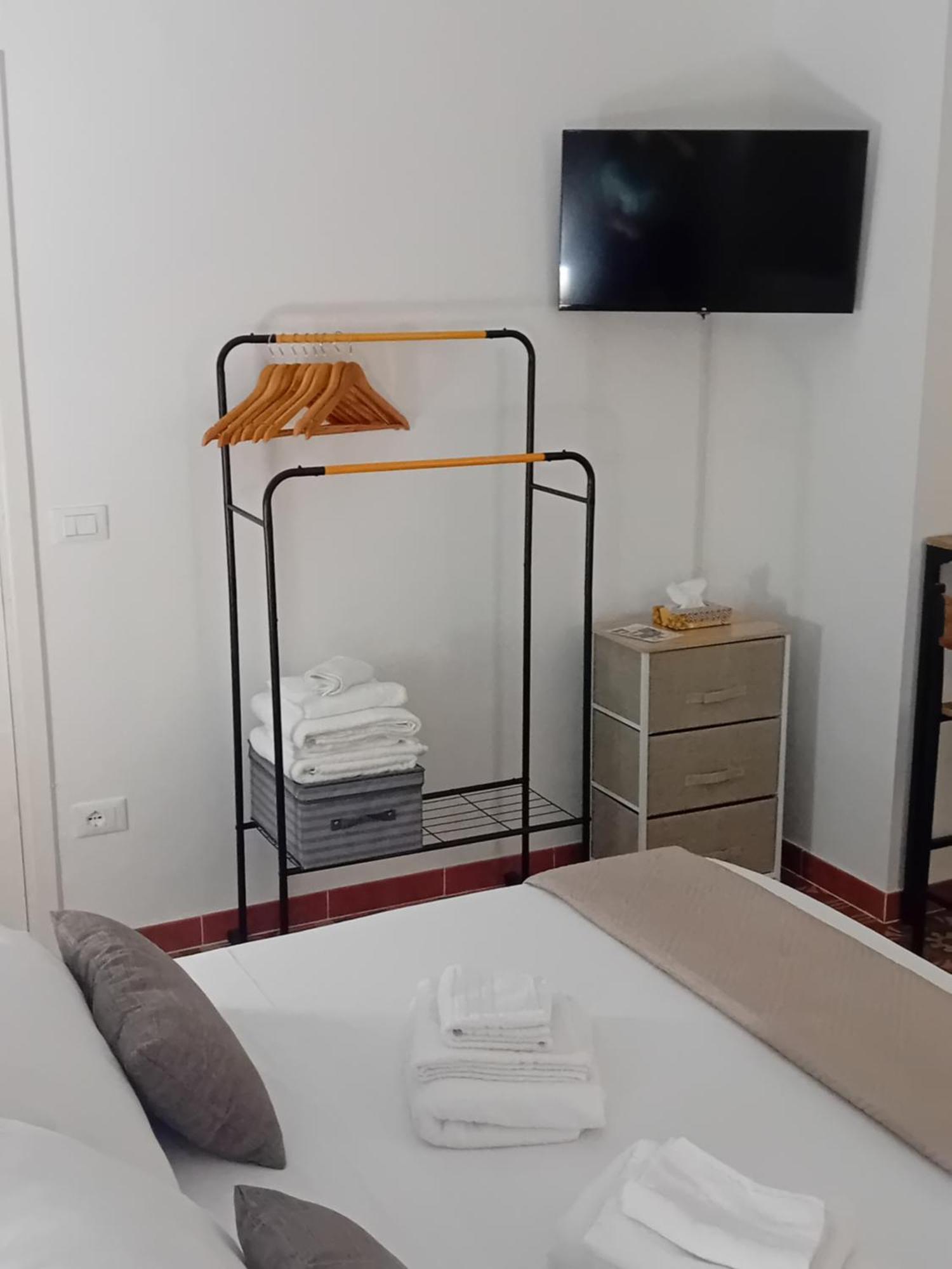 Aremu Hotel Lecce Buitenkant foto