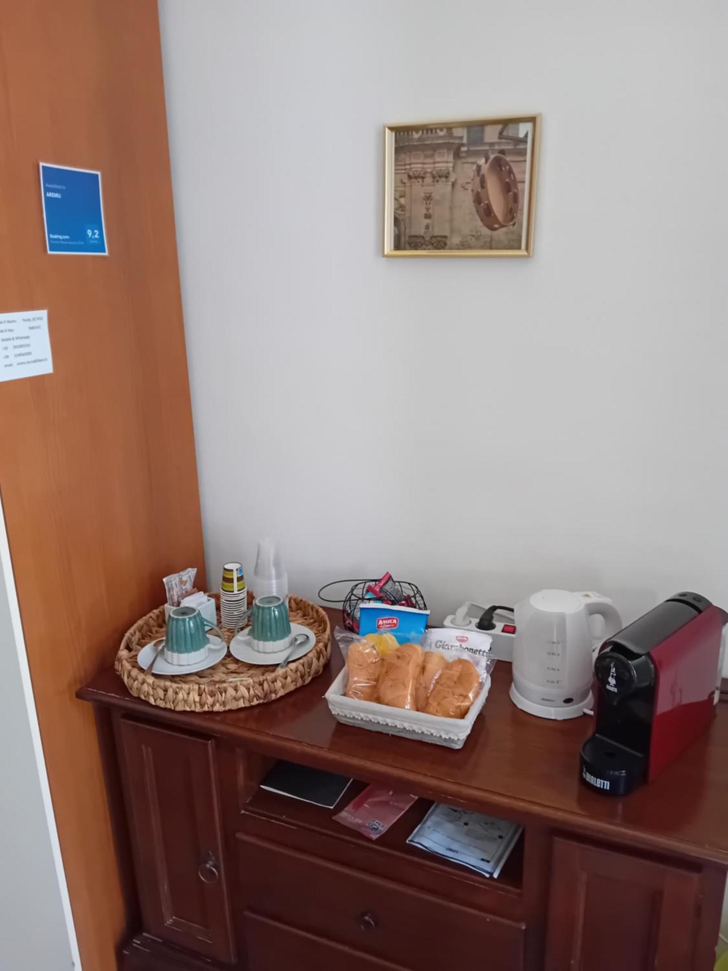 Aremu Hotel Lecce Buitenkant foto